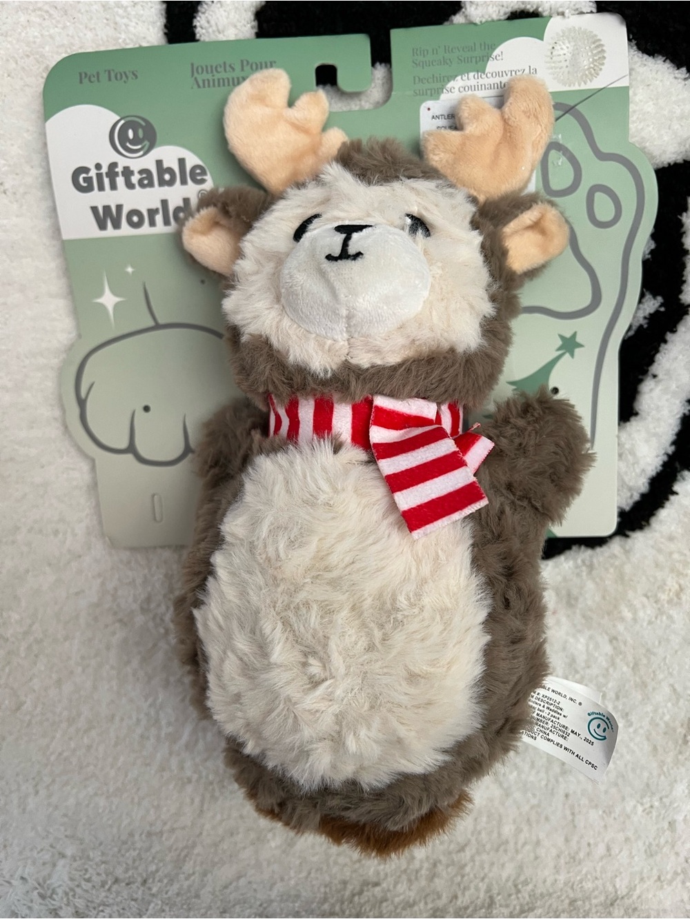 Giftable World Antlers & Wiggles Reindeer Dog Toy - Picture 2 of 3